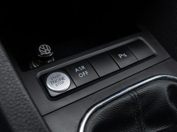 Volkswagen Jetta VI с пробегом 2014 года, цена 812 200 рублей, 171861 км, седан, Автокод Объявления