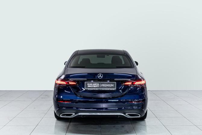 Mercedes-Benz E-Класс V (W213 S213 C238) Рестайлинг с пробегом 2021 года, цена 5 600 000 рублей, 64342 км, седан, Автокод Объявления