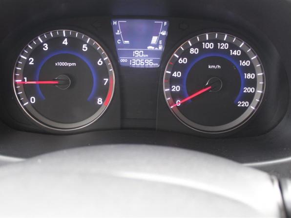 Hyundai Solaris I с пробегом 2013 года, цена 640 000 рублей, 130642 км, хэтчбек, Автокод Объявления