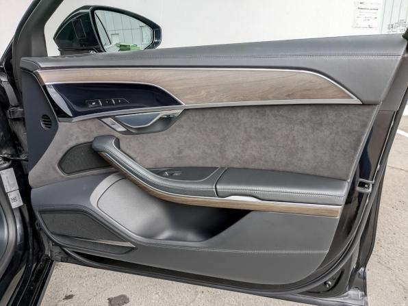 Audi A8 IV (D5) с пробегом 2019 года, цена 3 909 000 рублей, 193337 км, седан, Автокод Объявления