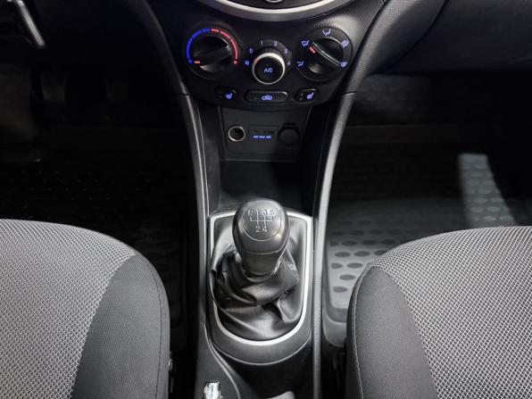Hyundai Solaris I с пробегом 2013 года, цена 799 000 рублей, 164110 км, седан, Автокод Объявления