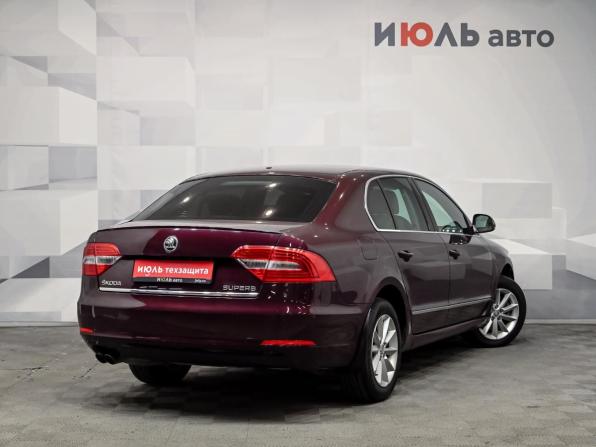 Skoda Superb II Рестайлинг с пробегом 2014 года, цена 950 000 рублей, 297873 км, лифтбек, Автокод Объявления