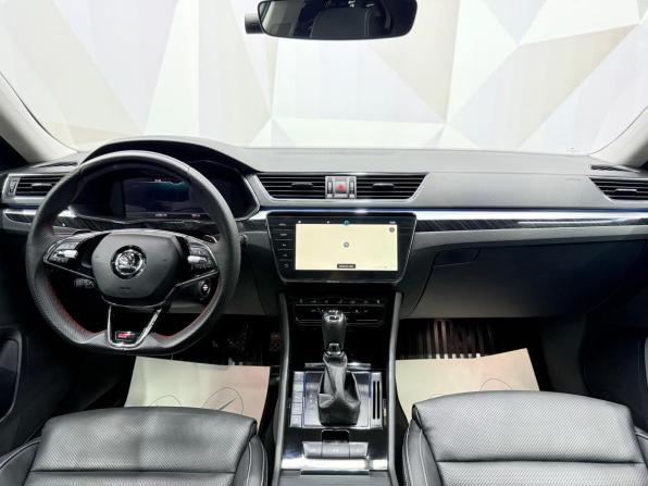 Skoda Superb III Рестайлинг с пробегом 2024 года, цена 4 500 000 рублей, 7025 км, лифтбек, Автокод Объявления