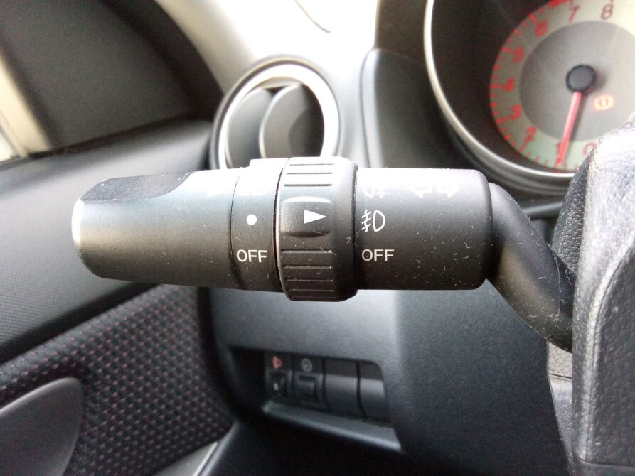 Mazda 3 I (BK) Рестайлинг Москва  - изображение 15
