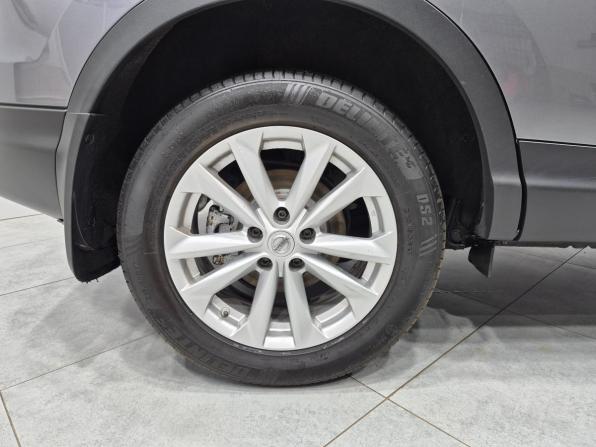 Nissan Qashqai II с пробегом 2015 года, цена 1 415 000 рублей, 159490 км, внедорожник, Автокод Объявления