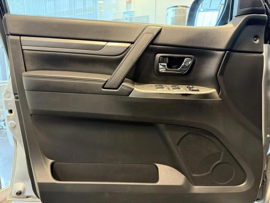 Mitsubishi Pajero IV Рестайлинг 2 Подольск  - изображение 11