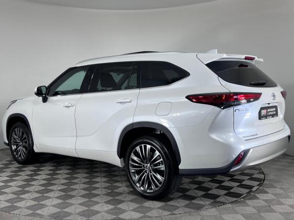 Toyota Highlander IV (XU70) с пробегом 2026 года, цена 5 499 000 рублей, 30 км, внедорожник, Автокод Объявления