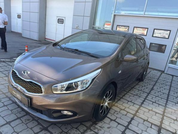 Kia Ceed II с пробегом 2013 года, цена 850 000 рублей, 177612 км, хэтчбек, Автокод Объявления