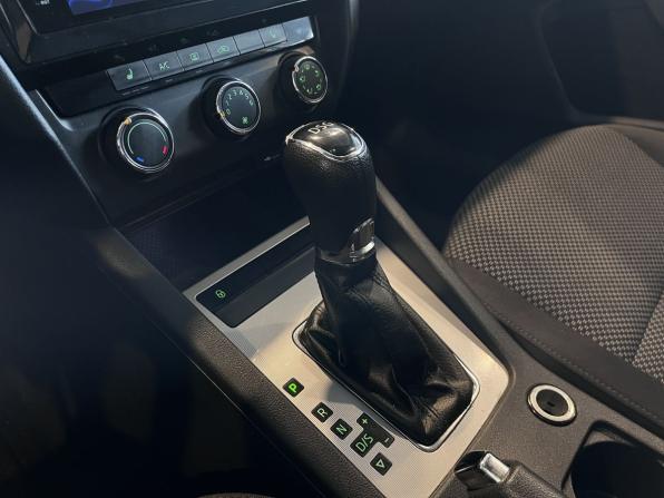 Skoda Octavia III (A7) с пробегом 2013 года, цена 992 000 рублей, 336448 км, универсал, Автокод Объявления