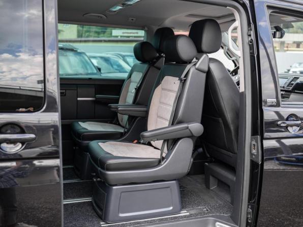 Volkswagen Multivan T6 с пробегом 2017 года, цена 5 699 000 рублей, 143413 км, минивэн, Автокод Объявления