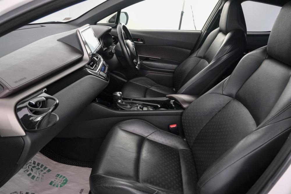 Toyota C-HR I Красноярск  - изображение 13