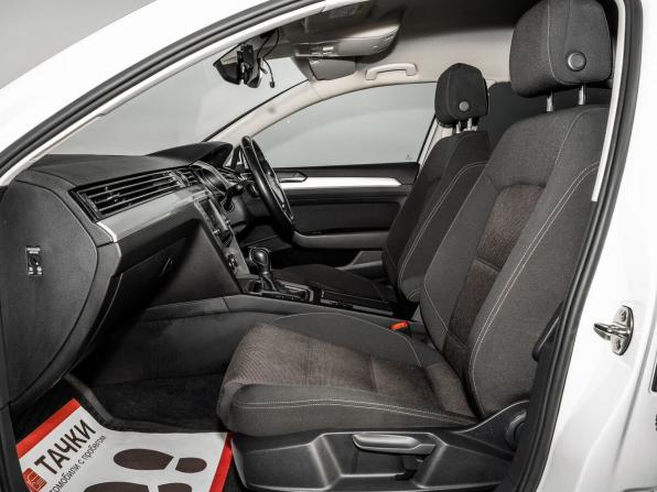 Volkswagen Passat B8 с пробегом 2015 года, цена 1 349 500 рублей, 117696 км, универсал, Автокод Объявления