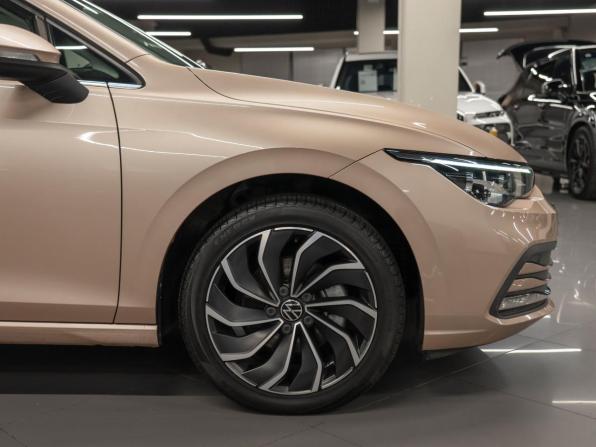 Volkswagen Golf VIII с пробегом 2021 года, цена 2 440 000 рублей, 45939 км, хэтчбек, Автокод Объявления