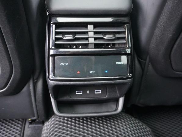 Geely Monjaro I с пробегом 2023 года, цена 3 068 000 рублей, 74600 км, внедорожник, Автокод Объявления