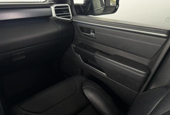 Toyota Sequoia III с пробегом 2023 года, цена 10 500 000 рублей, 59062 км, внедорожник, Автокод Объявления