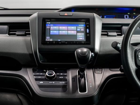Honda Freed II с пробегом 2017 года, цена 1 335 000 рублей, 161164 км, компактвэн, Автокод Объявления