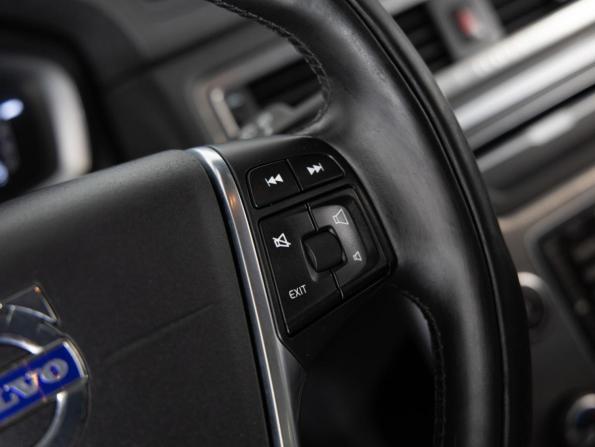 Volvo XC70 II Рестайлинг с пробегом 2014 года, цена 1 449 000 рублей, 309336 км, универсал, Автокод Объявления