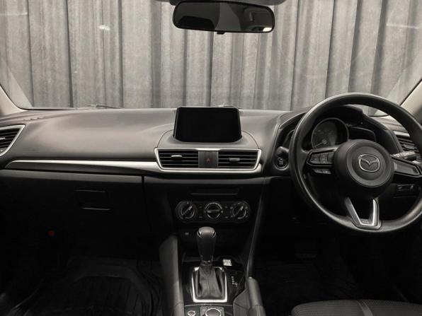 Mazda Axela III Рестайлинг с пробегом 2017 года, цена 1 270 000 рублей, 88732 км, хэтчбек, Автокод Объявления