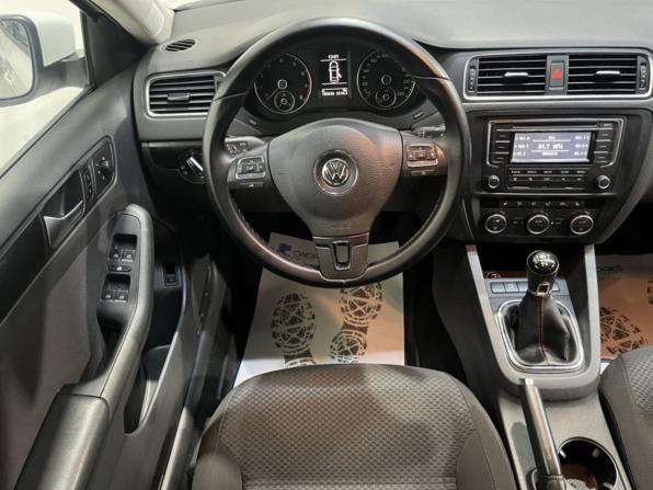 Volkswagen Jetta VI с пробегом 2014 года, цена 958 000 рублей, 185633 км, седан, Автокод Объявления
