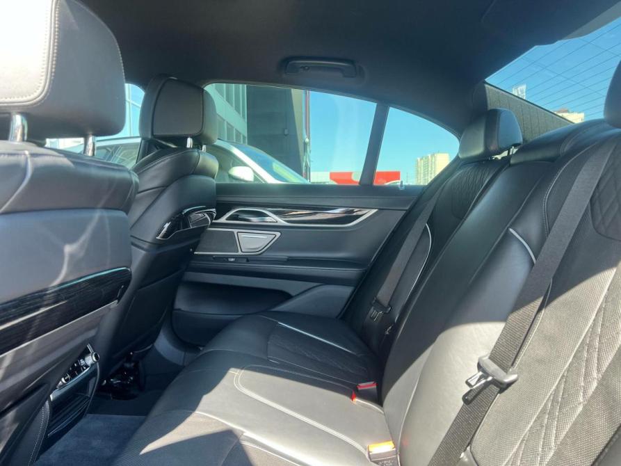 BMW 7 серии VI (G11/G12) Рестайлинг Краснодар  - изображение 13