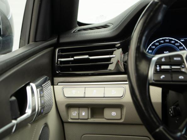 Kia Mohave I Рестайлинг 2 с пробегом 2023 года, цена 5 549 000 рублей, 83000 км, внедорожник, Автокод Объявления