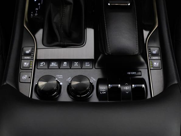 Lexus LX III Рестайлинг 2 с пробегом 2019 года, цена 7 500 000 рублей, 85310 км, внедорожник, Автокод Объявления