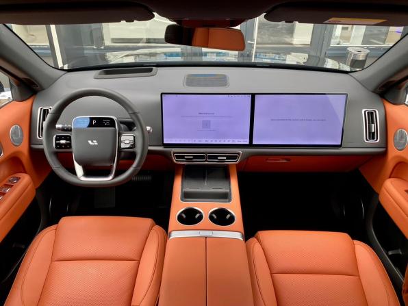 Новый Li Auto (Lixiang) L6 2025 года, цена 6 850 000 рублей, внедорожник, Автокод Объявления