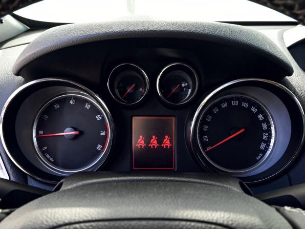 Opel Mokka I с пробегом 2013 года, цена 1 099 000 рублей, 160632 км, внедорожник, Автокод Объявления