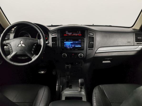 Mitsubishi Pajero IV Рестайлинг 1 с пробегом 2014 года, цена 2 449 000 рублей, 197999 км, внедорожник, Автокод Объявления