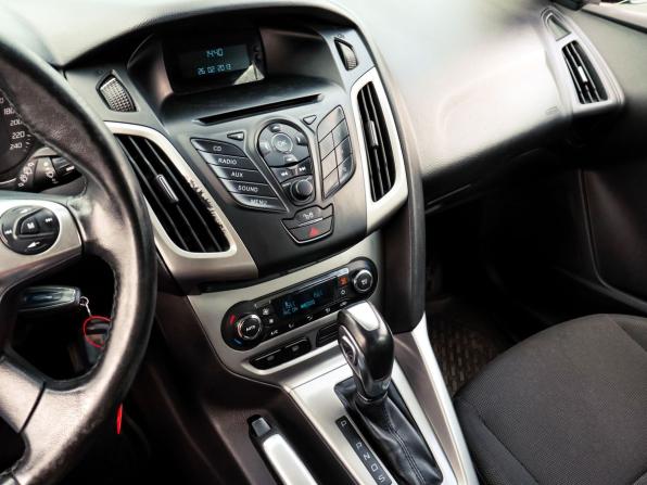 Ford Focus III с пробегом 2013 года, цена 825 000 рублей, 119663 км, хэтчбек, Автокод Объявления