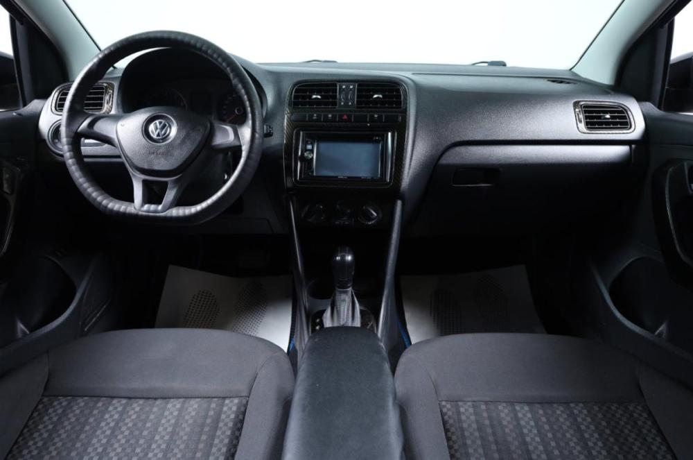 Volkswagen Polo V Рестайлинг Новосибирск  - изображение 9