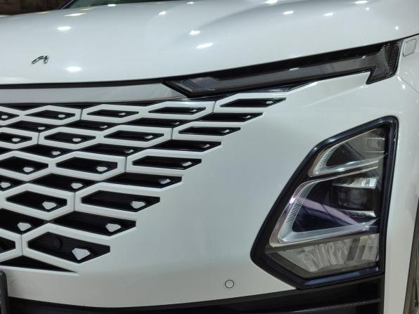 Omoda C5 I с пробегом 2023 года, цена 1 750 000 рублей, 50100 км, внедорожник, Автокод Объявления