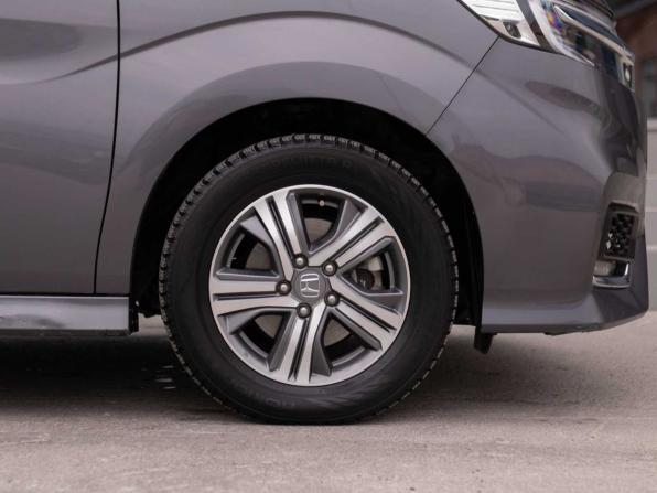 Honda Stepwgn V Рестайлинг с пробегом 2019 года, цена 2 600 000 рублей, 84653 км, минивэн, Автокод Объявления