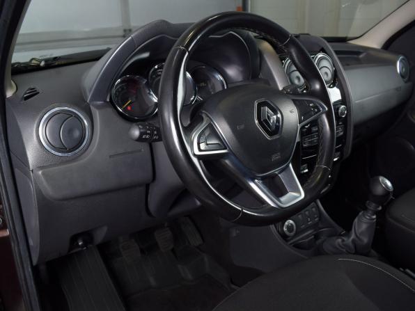 Renault Duster I Рестайлинг с пробегом 2019 года, цена 999 999 рублей, 241105 км, внедорожник, Автокод Объявления
