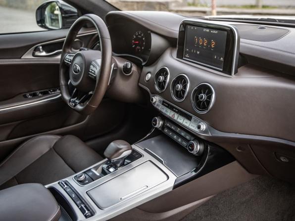 Kia Stinger I с пробегом 2018 года, цена 2 398 000 рублей, 152257 км, лифтбек, Автокод Объявления