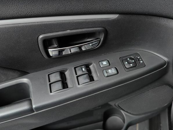 Mitsubishi ASX I с пробегом 2011 года, цена 920 000 рублей, 184303 км, внедорожник, Автокод Объявления