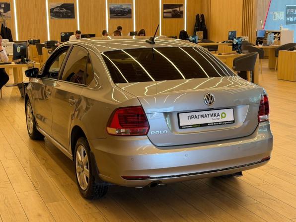 Volkswagen Polo V Рестайлинг с пробегом 2018 года, цена 919 000 рублей, 158000 км, седан, Автокод Объявления