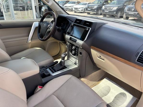 Toyota Land Cruiser Prado 150 Series Рестайлинг 2 с пробегом 2017 года, цена 5 070 000 рублей, 112560 км, внедорожник, Автокод Объявления