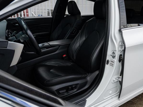 Toyota Avalon V Рестайлинг с пробегом 2022 года, цена 3 330 000 рублей, 121019 км, седан, Автокод Объявления