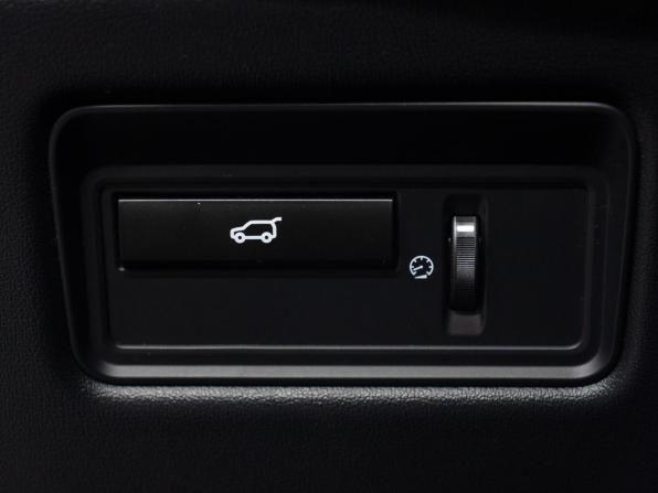 Land Rover Range Rover Sport II с пробегом 2015 года, цена 2 750 000 рублей, 253427 км, внедорожник, Автокод Объявления