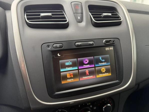 Renault Logan II Рестайлинг с пробегом 2022 года, цена 1 097 400 рублей, 148573 км, седан, Автокод Объявления