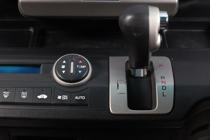 Honda Freed I Рестайлинг 2 с пробегом 2015 года, цена 1 189 000 рублей, 148800 км, компактвэн, Автокод Объявления