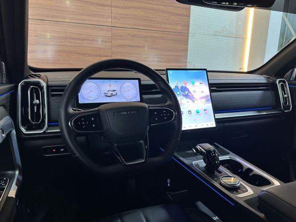 Jaecoo J7 I с пробегом 2025 года, цена 2 649 900 рублей, 13546 км, внедорожник, Автокод Объявления