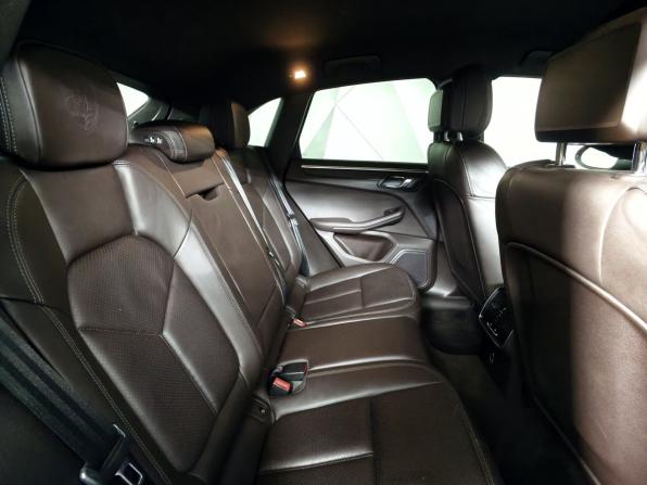 Porsche Macan I Рестайлинг с пробегом 2019 года, цена 5 165 150 рублей, 48514 км, внедорожник, Автокод Объявления