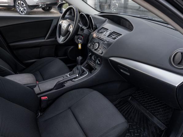 Mazda 3 II (BL) Рестайлинг с пробегом 2013 года, цена 650 000 рублей, 217509 км, седан, Автокод Объявления