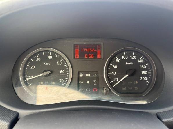 Renault Sandero I с пробегом 2013 года, цена 590 000 рублей, 174000 км, хэтчбек, Автокод Объявления