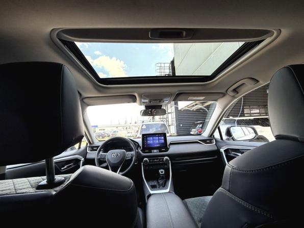 Toyota RAV4 V (XA50) с пробегом 2022 года, цена 3 900 000 рублей, 45795 км, внедорожник, Автокод Объявления
