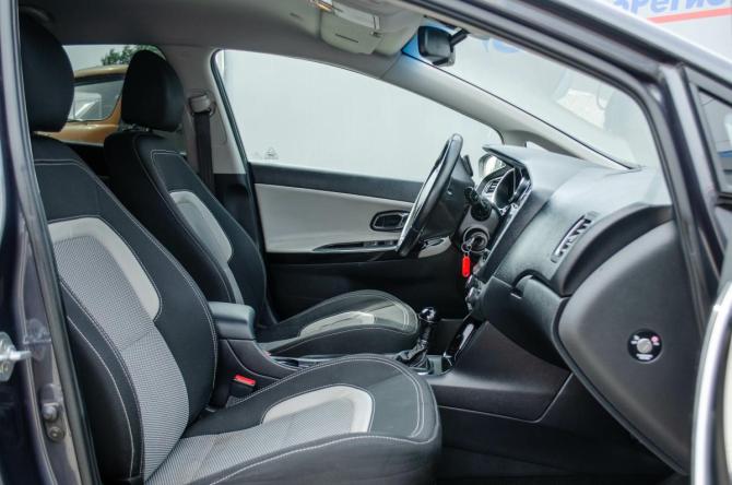 Kia Ceed II с пробегом 2014 года, цена 1 350 000 рублей, 105000 км, хэтчбек, Автокод Объявления