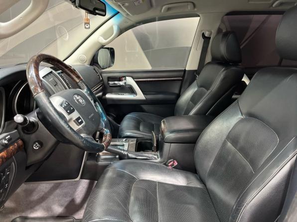 Toyota Land Cruiser 200 Series Рестайлинг 1 с пробегом 2013 года, цена 3 500 000 рублей, 252026 км, внедорожник, Автокод Объявления