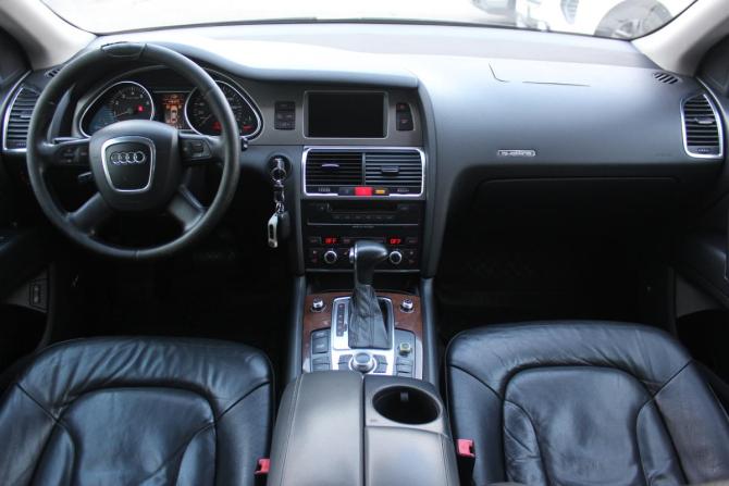 Audi Q7 I (4L) с пробегом 2007 года, цена 817 000 рублей, 245842 км, внедорожник, Автокод Объявления